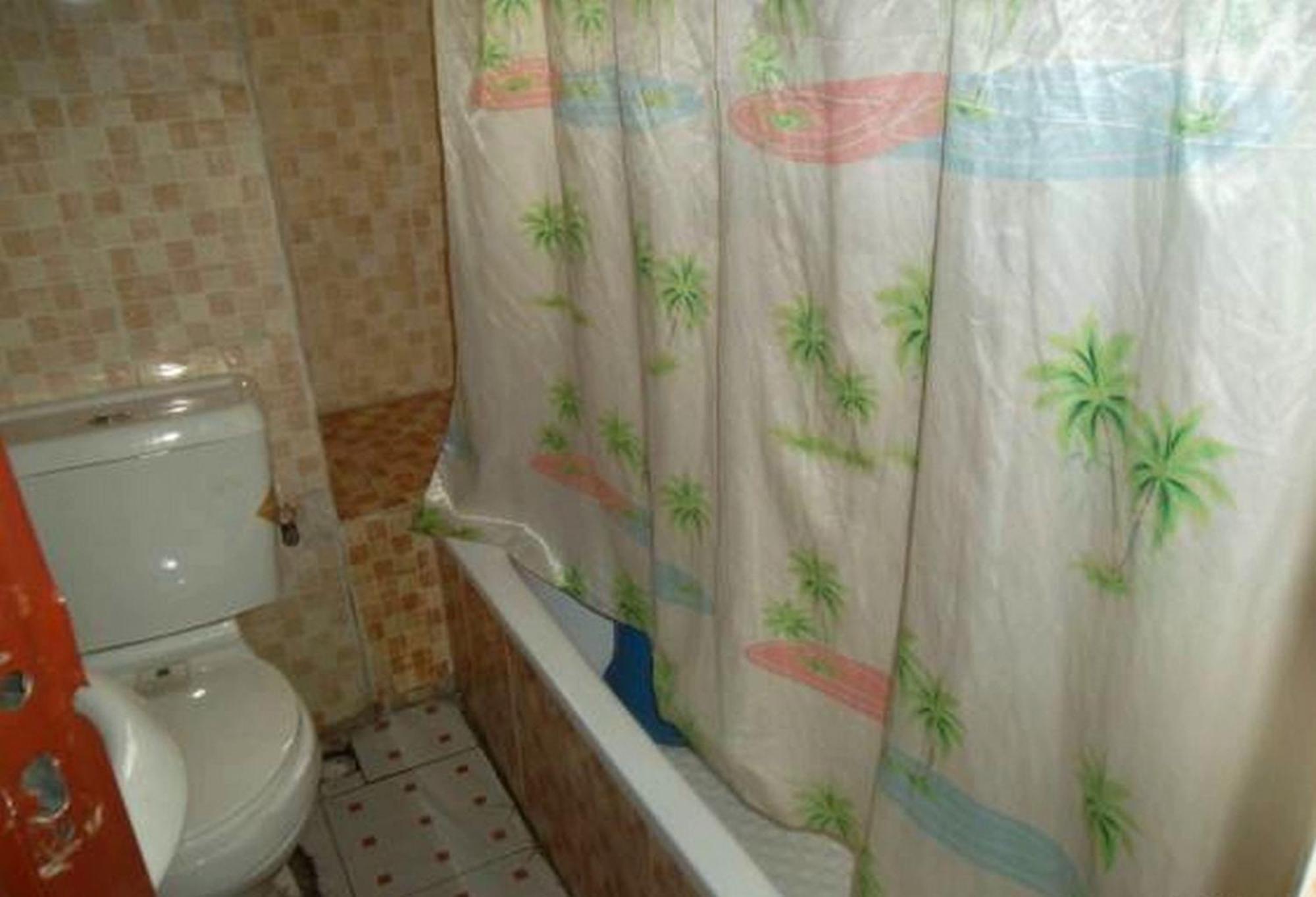 Room In Lodge - Clen-Phil Hotels And Suite Порт Харкорт Екстериор снимка